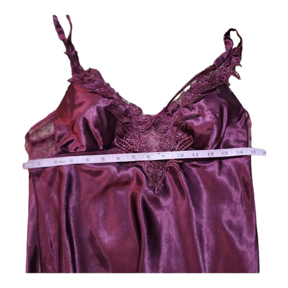 Flora by Flora Nikrooz Women's Stella Gown Maroon size medium - Picture 8 of 9